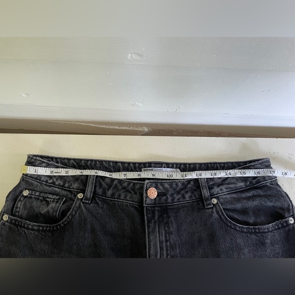 Black Lightly Distressed 90’s Straight Leg Garage Jeans - Picture 4 of 9